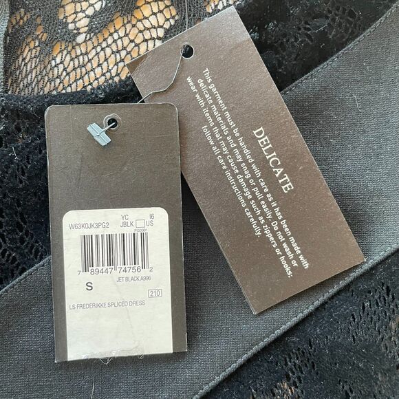 NWT Guess Frederikke Spliced Long Sleeve Dress w Peekaboo Lace in Black Size S - Picture 11 of 15